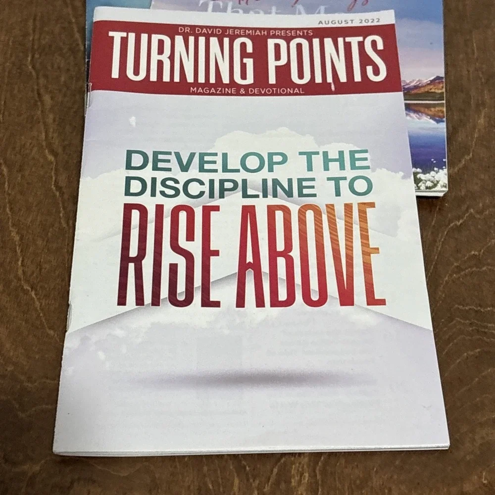 3 issues TURNING POINTS Dr. David Jeremiah 2022 Magazine devotional